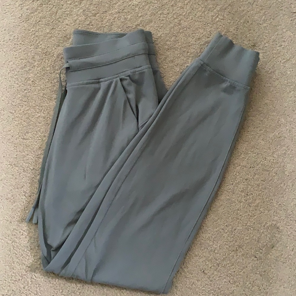 Lululemon Ready to Rulu Joggers - Picture 1 of 4